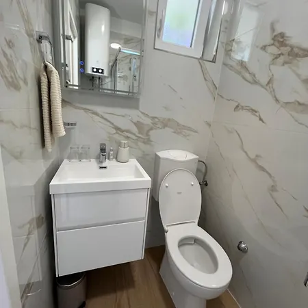 דירה Oasis For Two, 30 Meters From Sea זאדאר