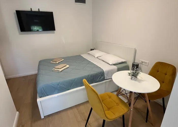 Oasis For Two, 30 Meters From Sea Апартаменты
