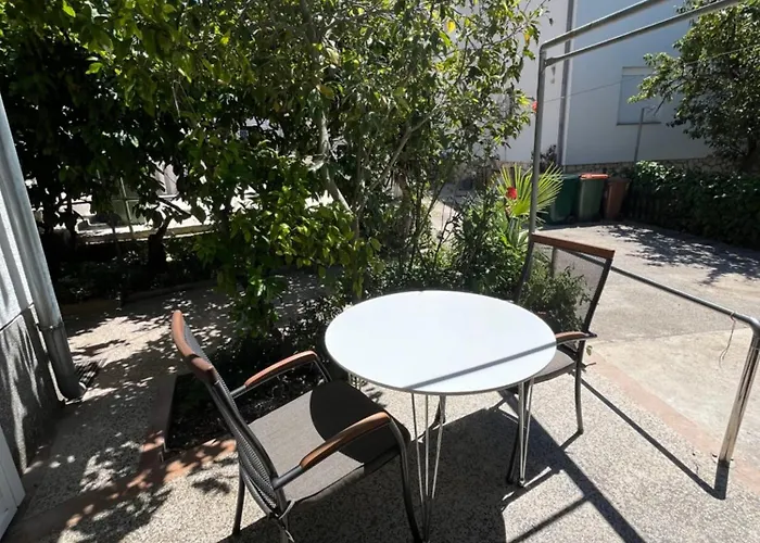 Oasis For Two, 30 Meters From Sea Задар